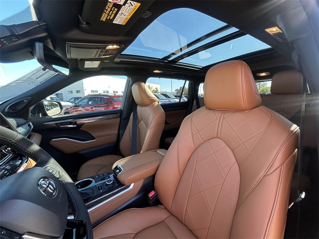 new 2026 Toyota Highlander car, priced at $56,404