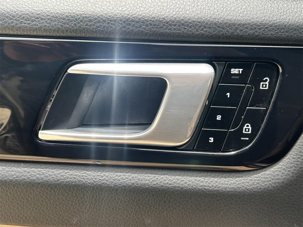 used 2021 Porsche Cayenne car, priced at $49,774