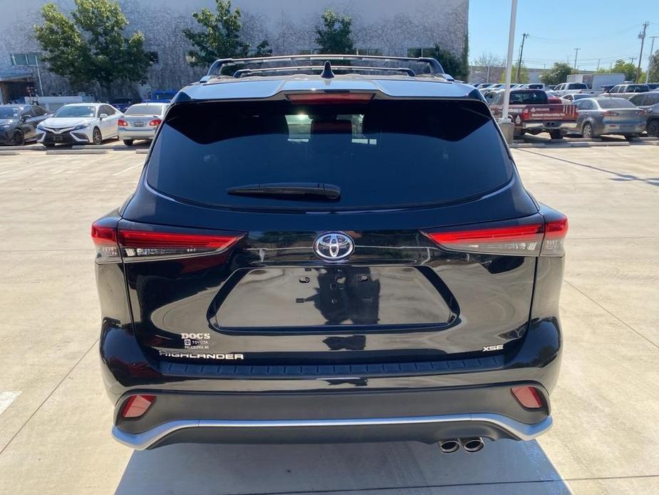 used 2023 Toyota Highlander car, priced at $41,979