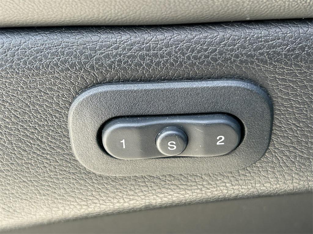 used 2019 Jeep Grand Cherokee car, priced at $19,981