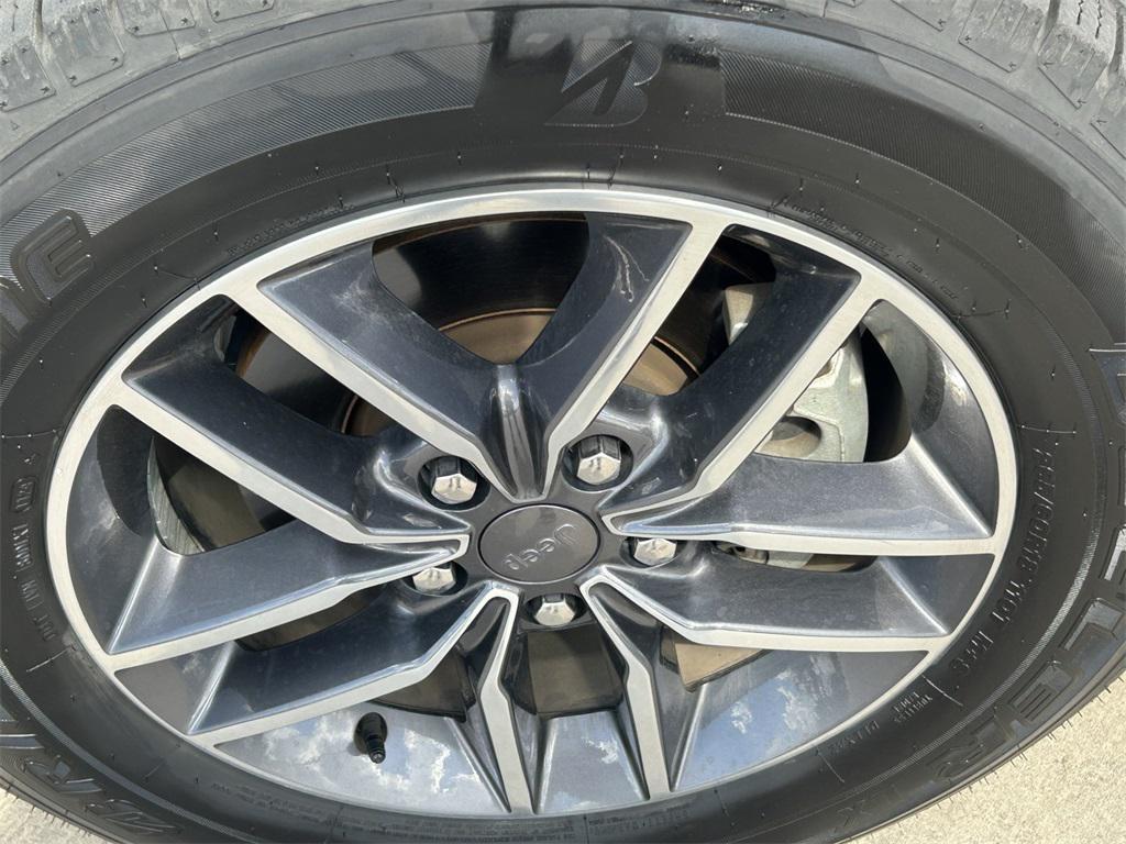 used 2019 Jeep Grand Cherokee car, priced at $19,981