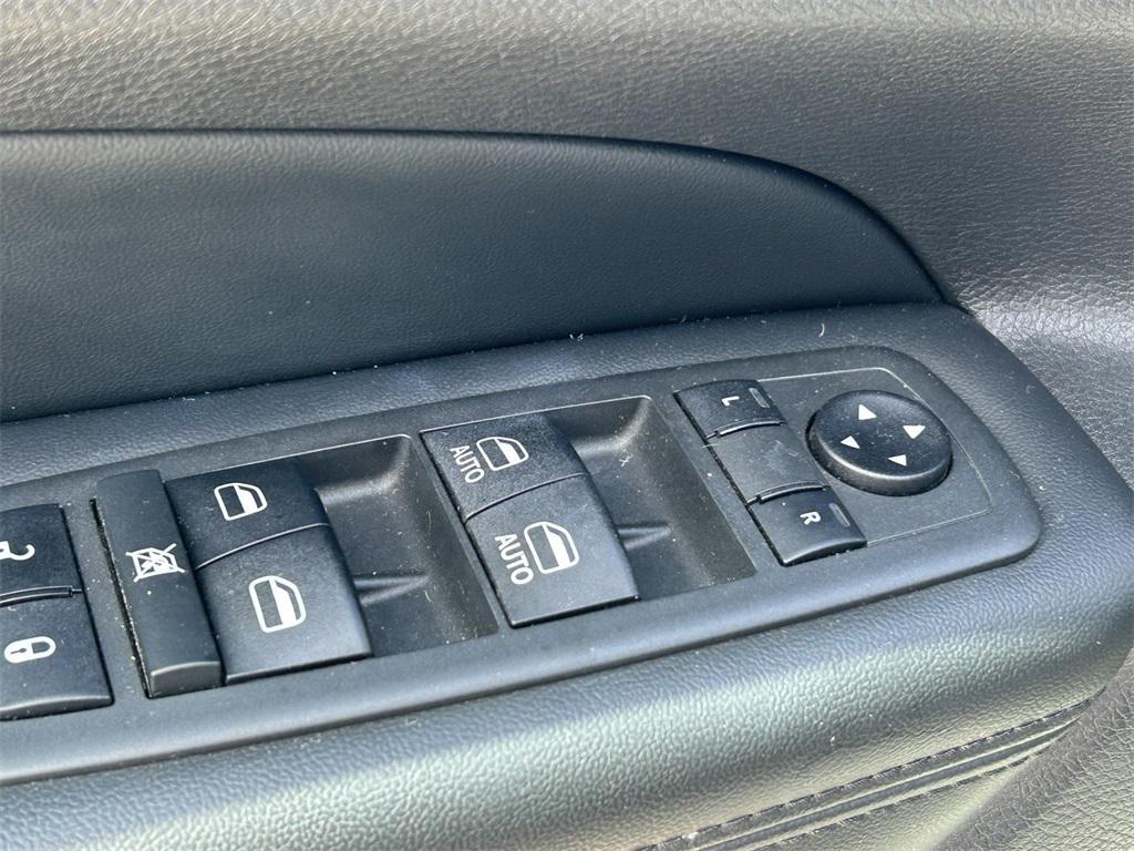 used 2019 Jeep Grand Cherokee car, priced at $19,981