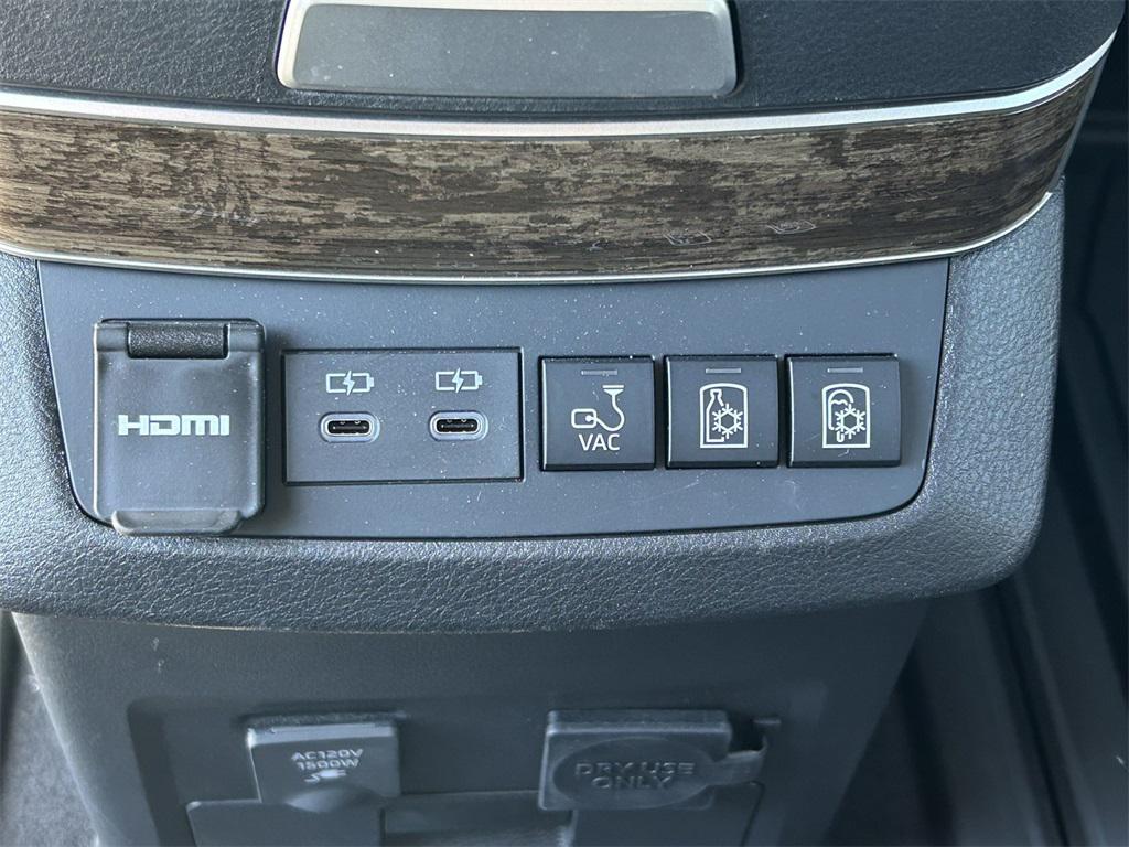 used 2025 Toyota Sienna car, priced at $59,991