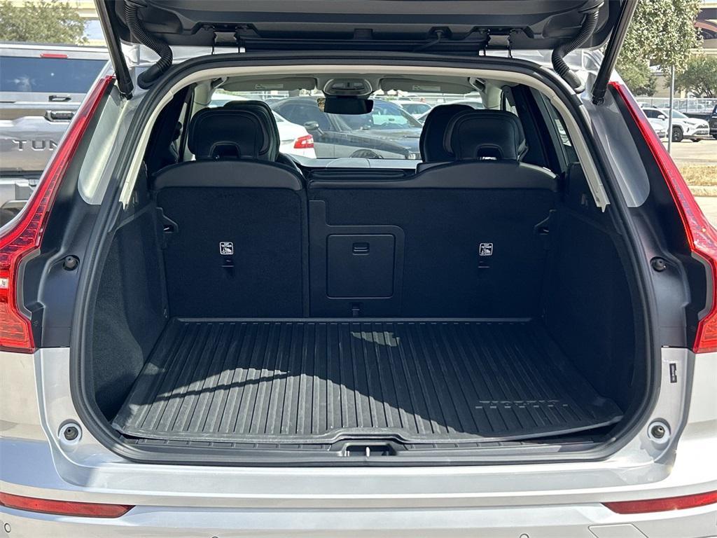 used 2024 Volvo XC60 car, priced at $35,991