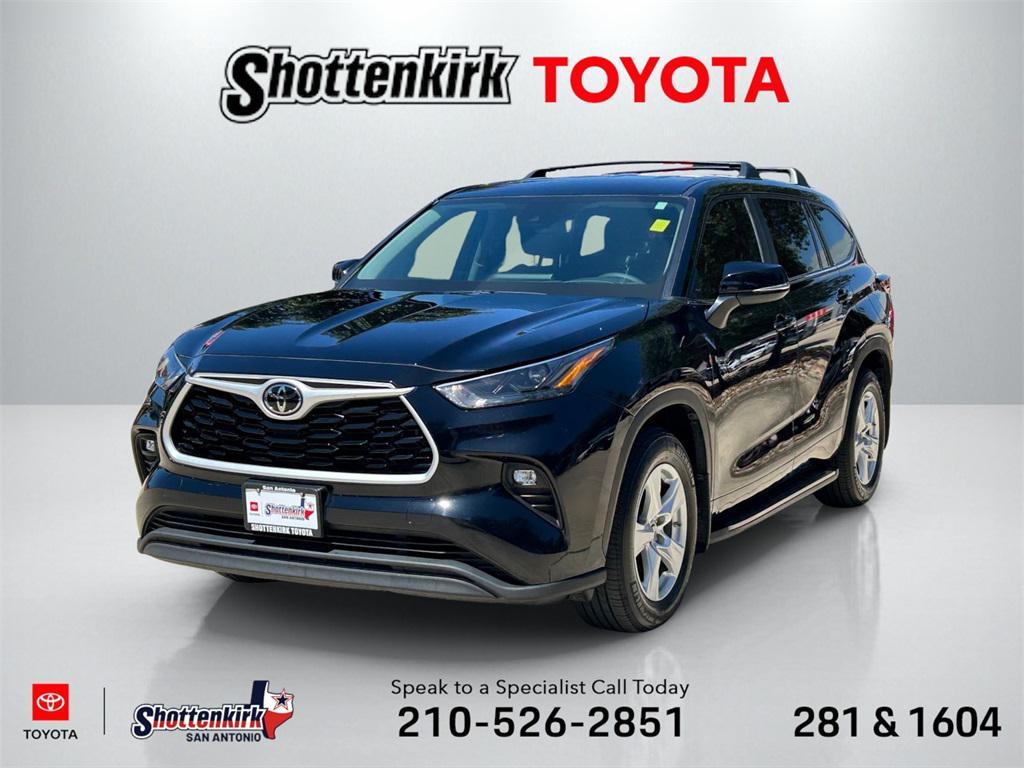 used 2024 Toyota Highlander car, priced at $37,343