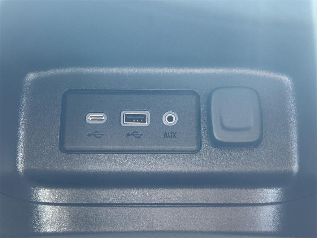 used 2022 Chevrolet Equinox car, priced at $20,744