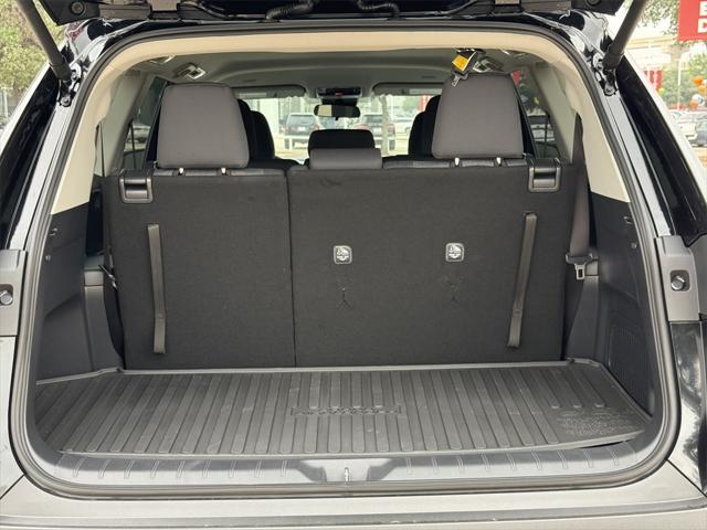 used 2025 Toyota Highlander car, priced at $45,981