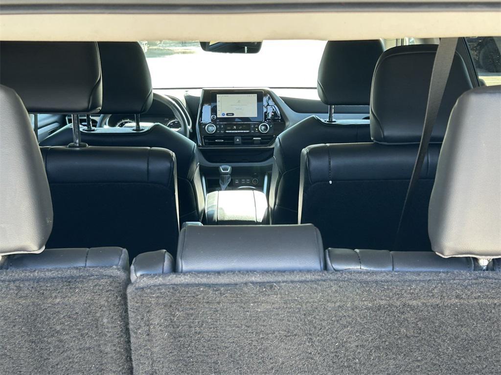 used 2023 Toyota Highlander car, priced at $35,991