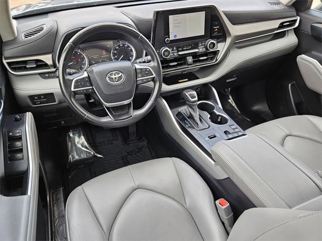 used 2023 Toyota Highlander car, priced at $35,724