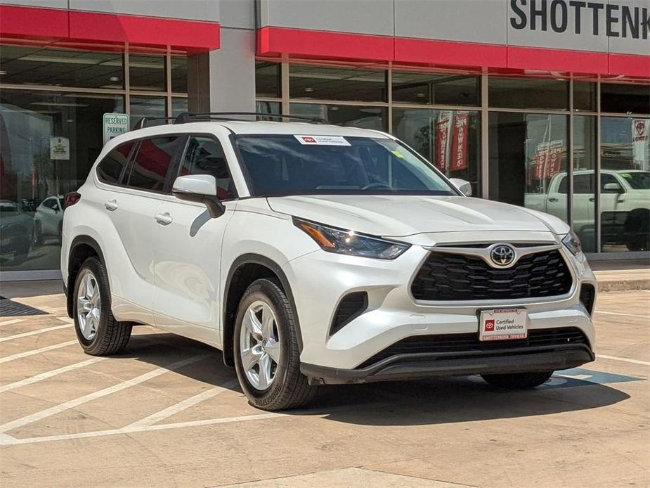 used 2023 Toyota Highlander car, priced at $34,980