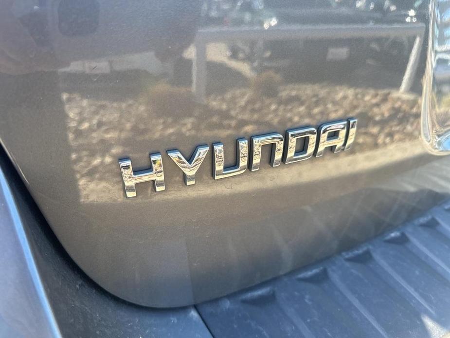 used 2009 Hyundai Santa Fe car, priced at $9,950