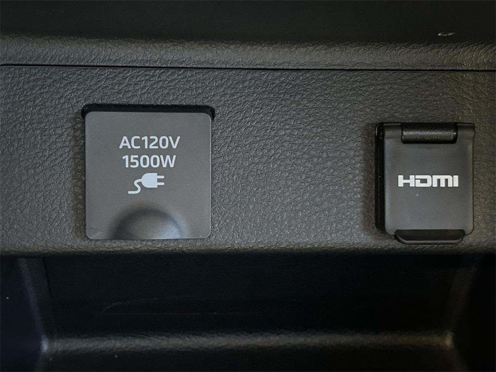 used 2023 Toyota Sienna car, priced at $52,991