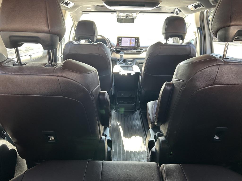 used 2023 Toyota Sienna car, priced at $52,991