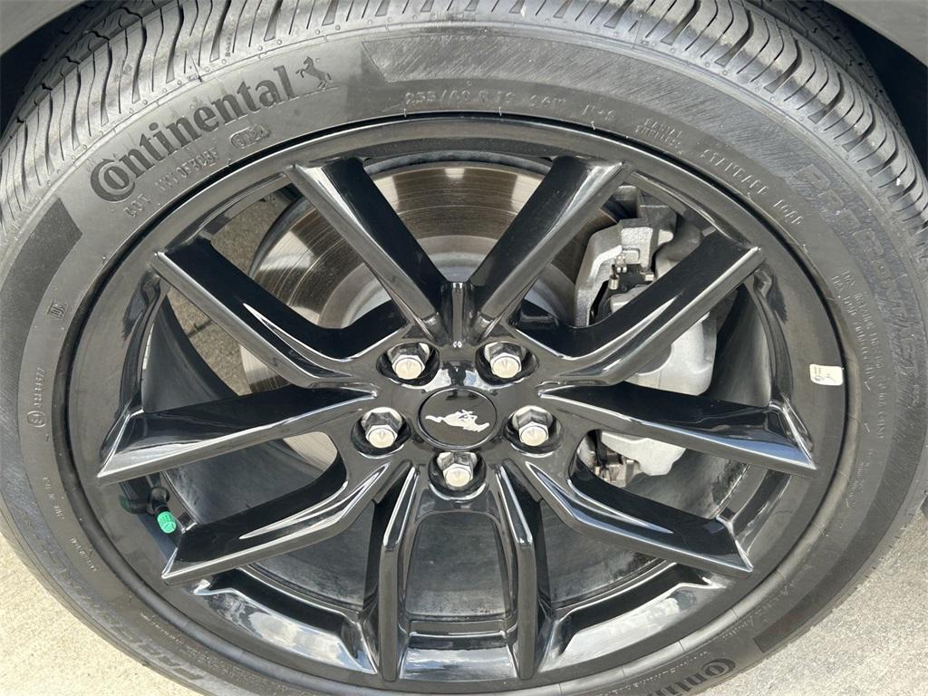 used 2025 Ford Mustang car, priced at $31,992