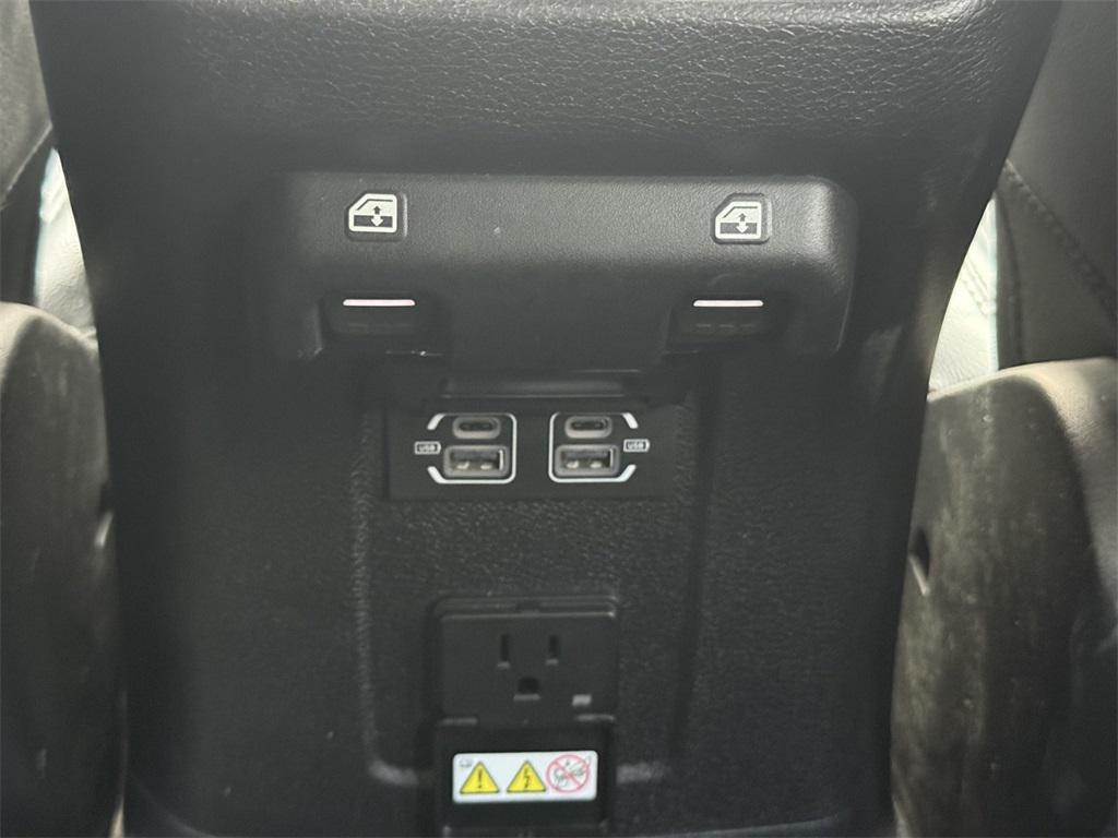 used 2021 Jeep Wrangler Unlimited car, priced at $28,442