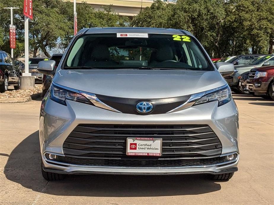 used 2022 Toyota Sienna car, priced at $42,621