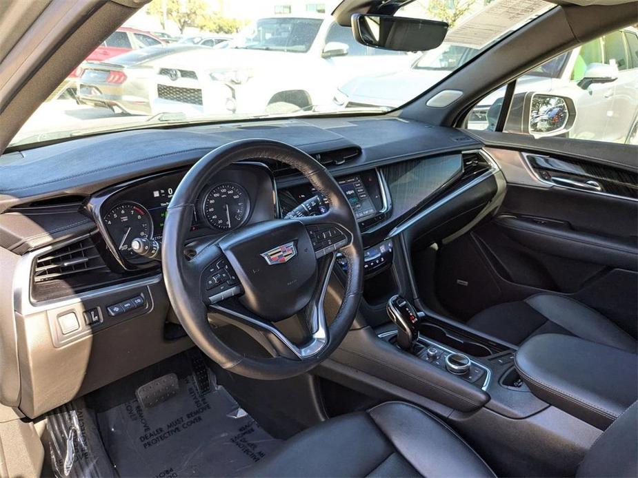 used 2020 Cadillac XT6 car, priced at $25,841