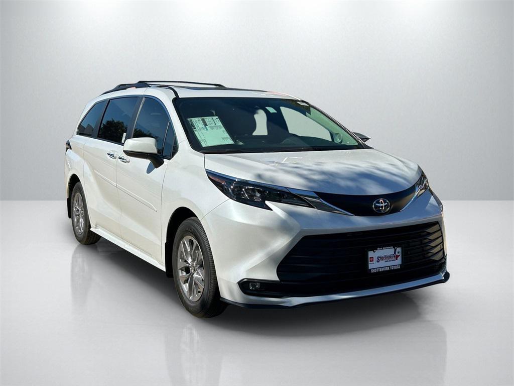 new 2025 Toyota Sienna car, priced at $50,078