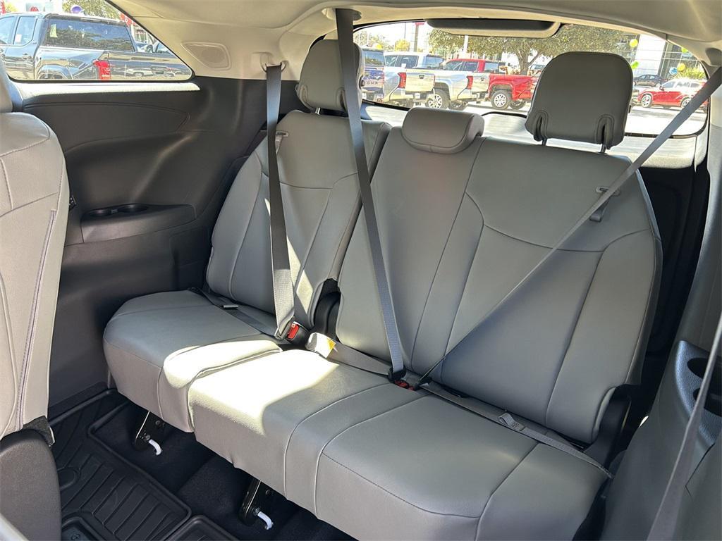 new 2025 Toyota Sienna car, priced at $50,078