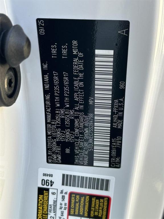 new 2025 Toyota Sienna car, priced at $50,078