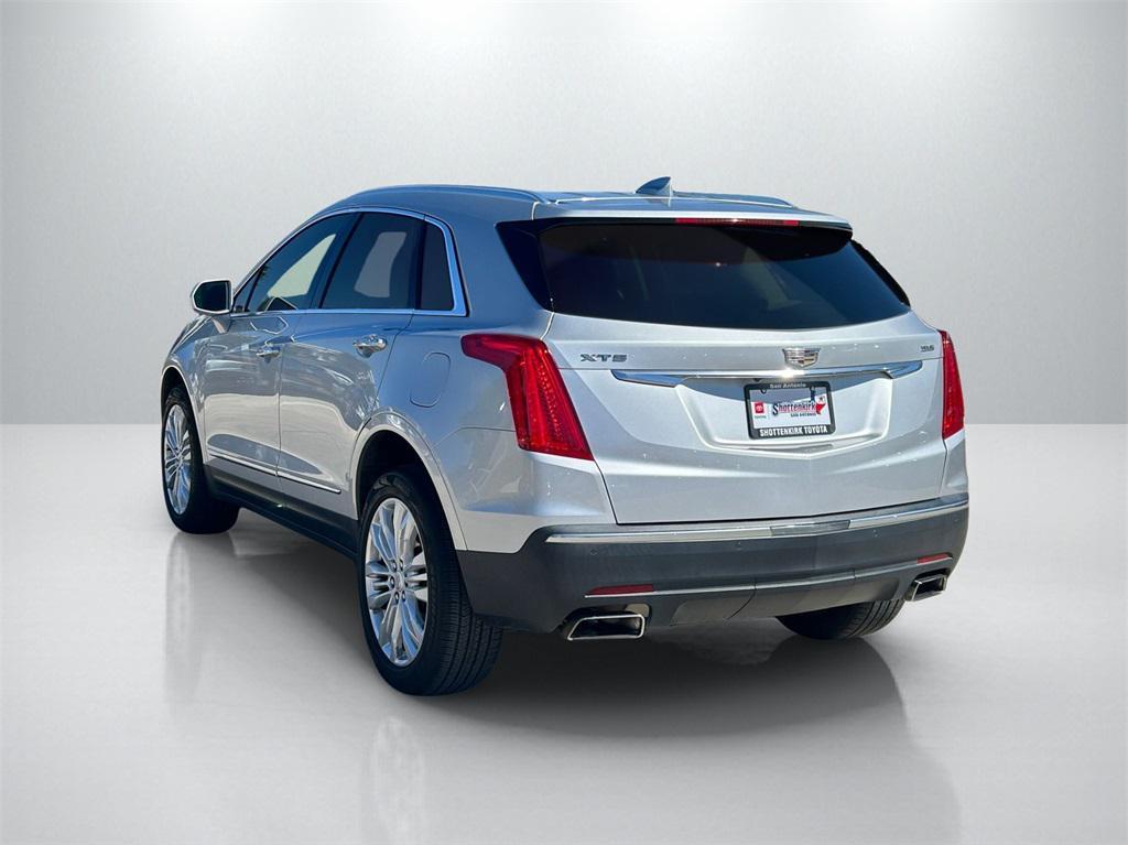 used 2019 Cadillac XT5 car, priced at $17,991