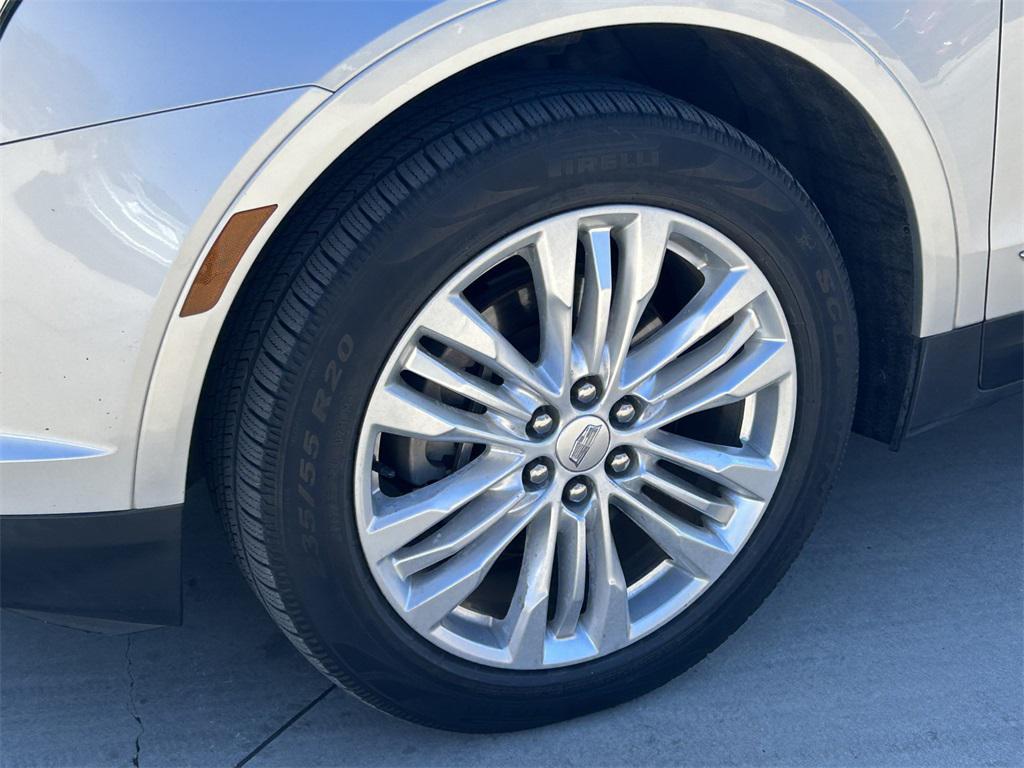 used 2019 Cadillac XT5 car, priced at $17,991