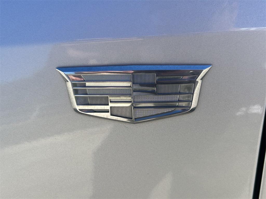 used 2019 Cadillac XT5 car, priced at $17,991