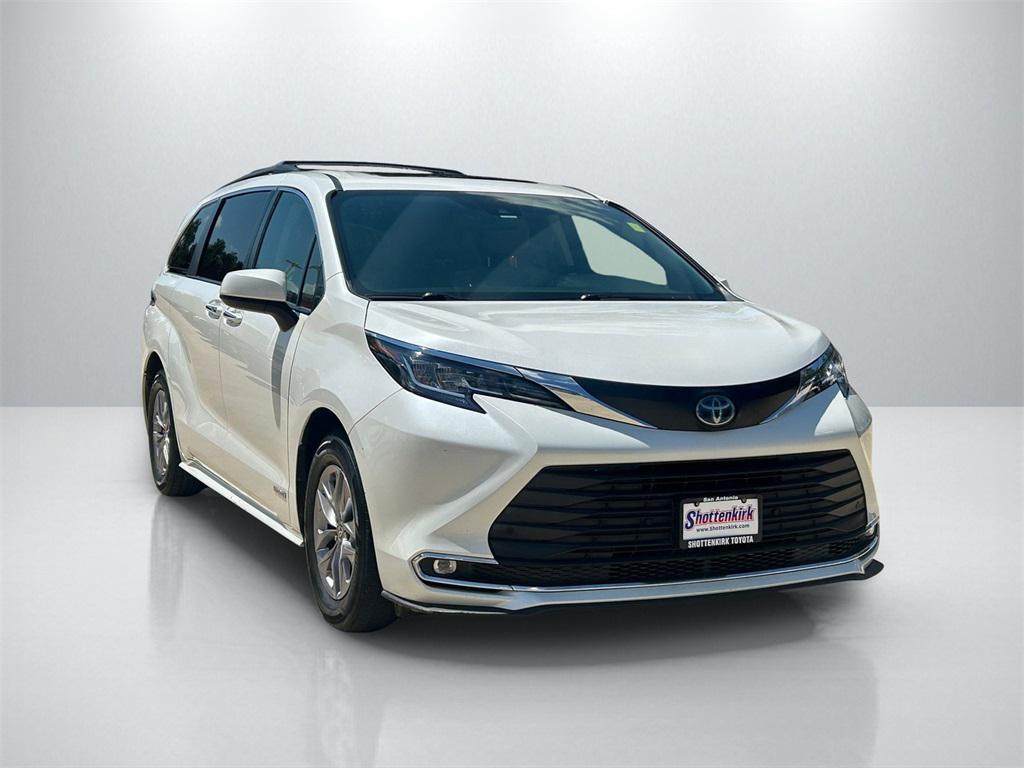 used 2021 Toyota Sienna car, priced at $36,781