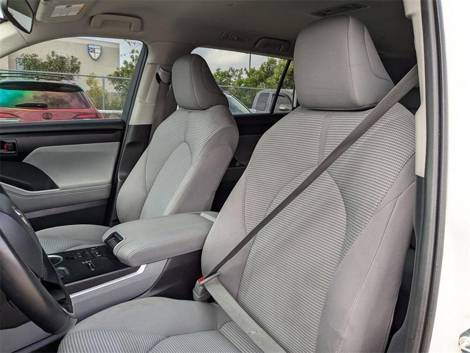 used 2020 Toyota Highlander car, priced at $23,494