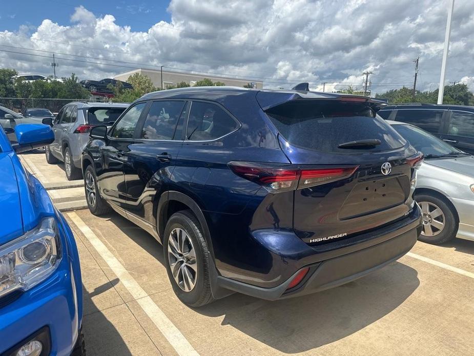 used 2024 Toyota Highlander car, priced at $44,989