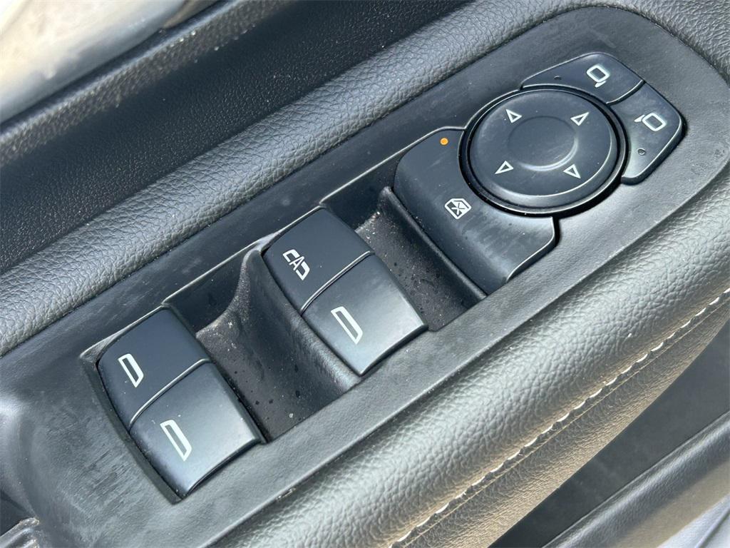 used 2024 GMC Terrain car, priced at $24,294