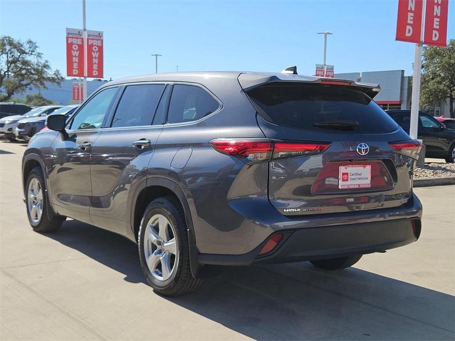 used 2022 Toyota Highlander car, priced at $28,300