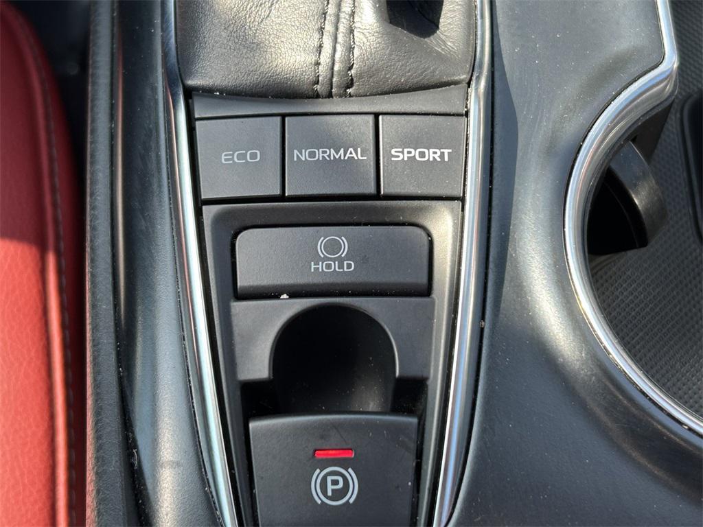 used 2019 Toyota Camry car, priced at $25,646
