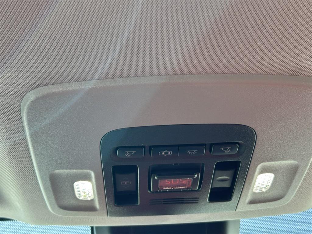 used 2019 Toyota Camry car, priced at $25,646