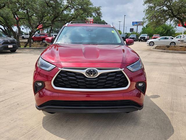used 2023 Toyota Highlander car, priced at $37,429
