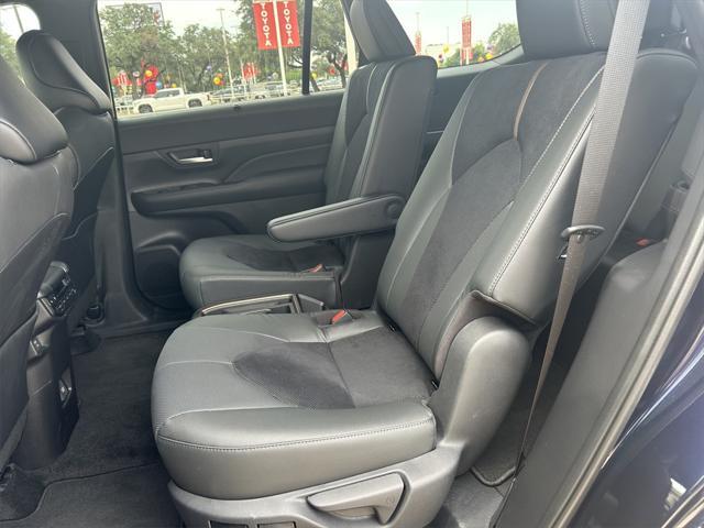 new 2025 Toyota Grand Highlander Hybrid car, priced at $64,252