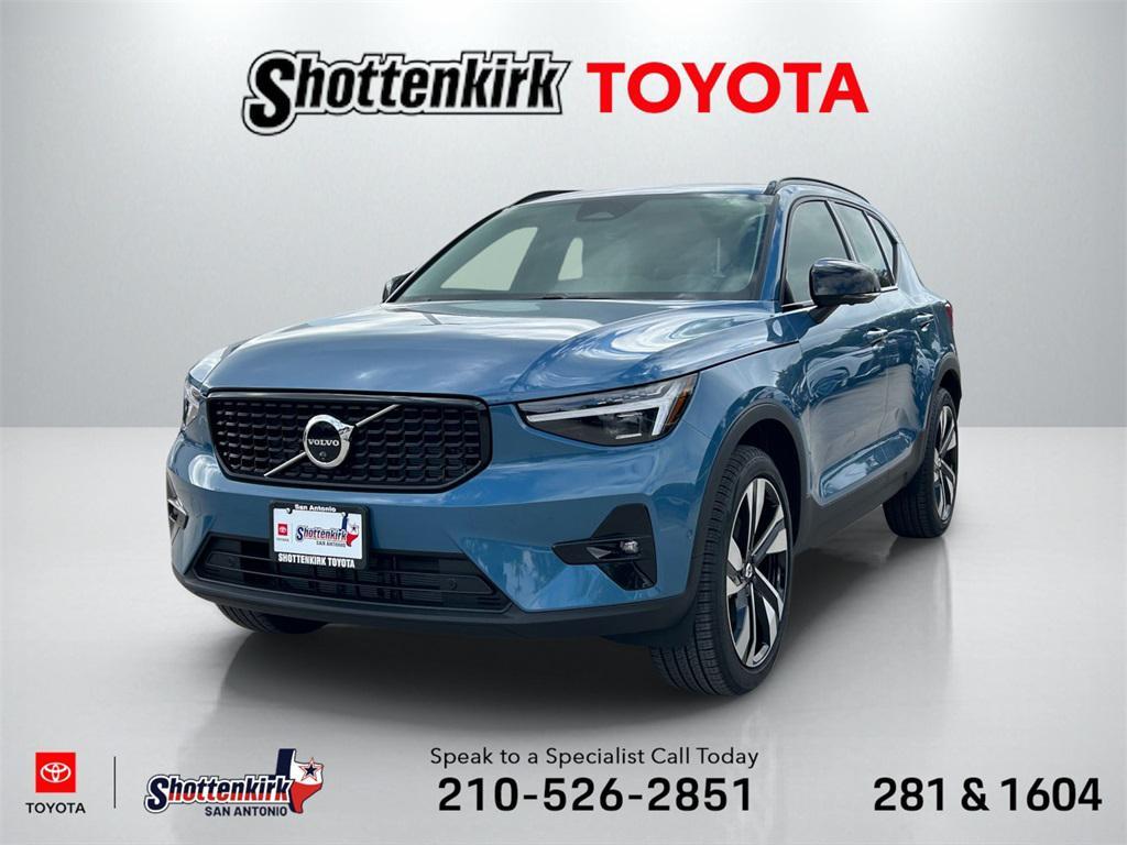 used 2025 Volvo XC40 car, priced at $50,506