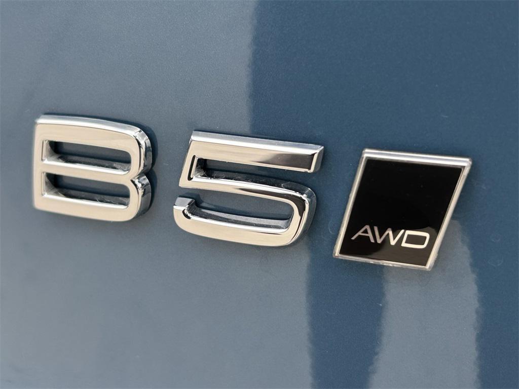 used 2025 Volvo XC40 car, priced at $50,506