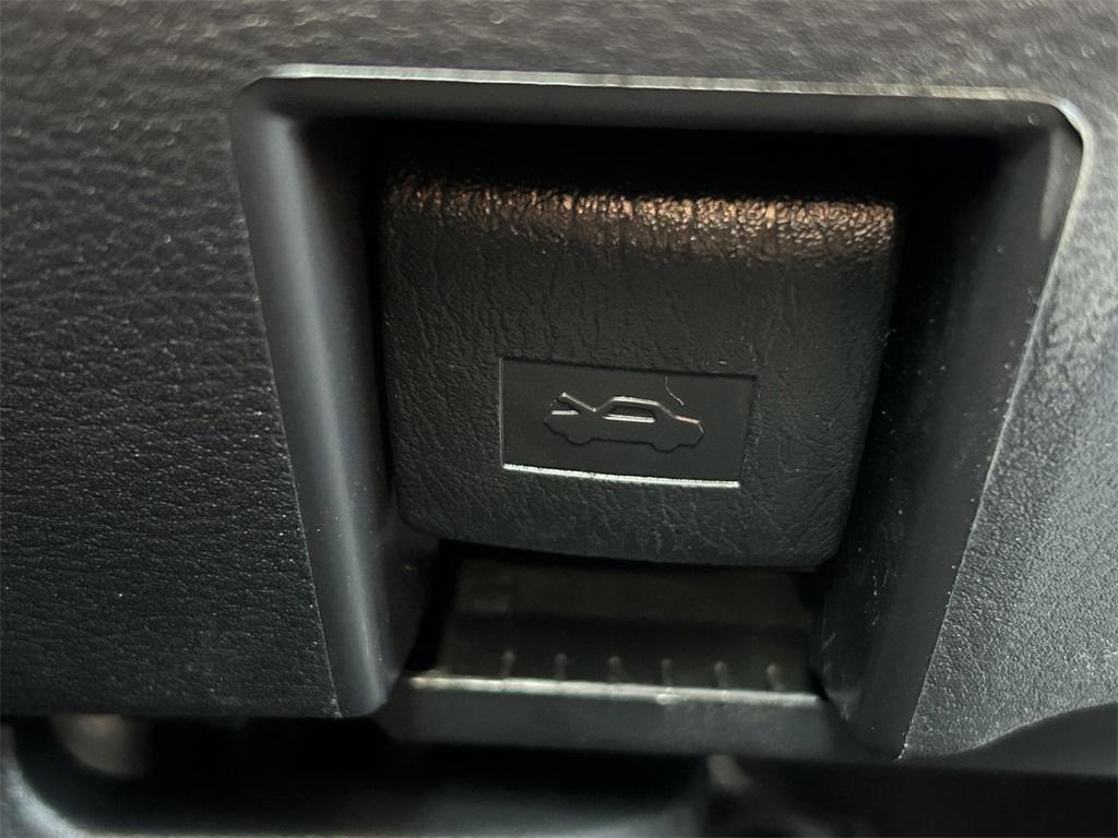 used 2025 Toyota Sienna car, priced at $49,991