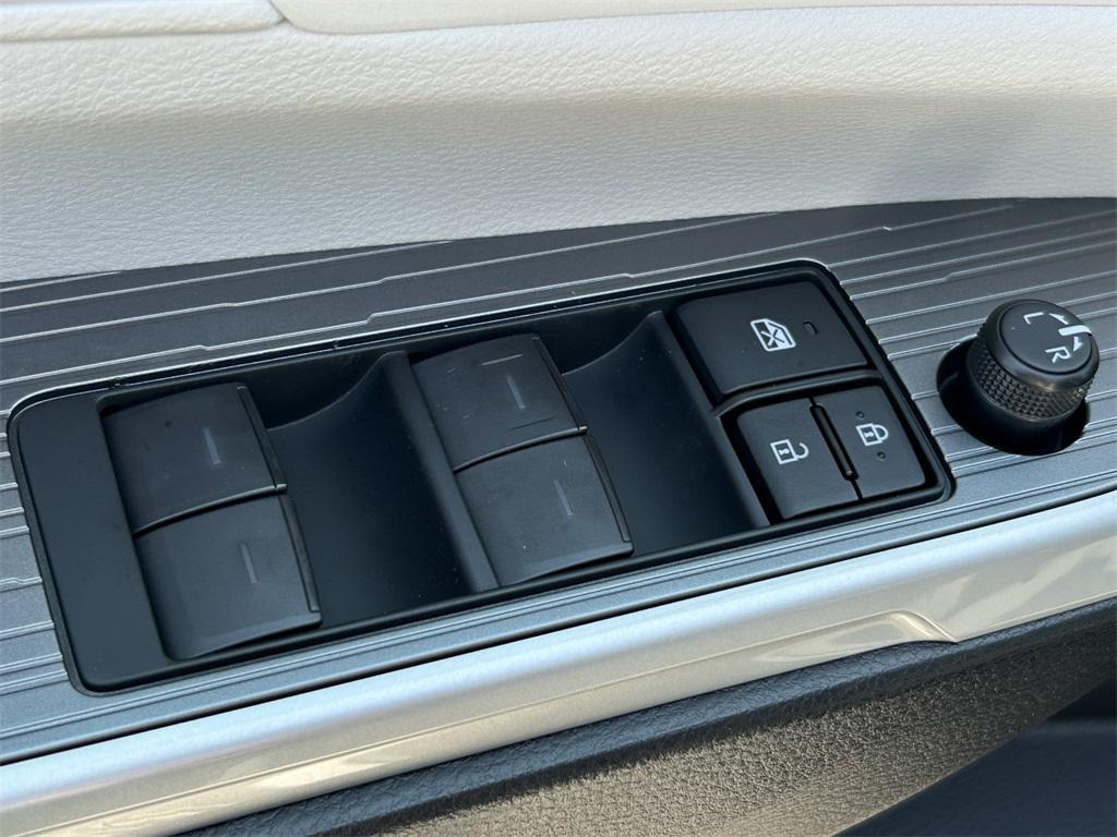 used 2025 Toyota Sienna car, priced at $49,991