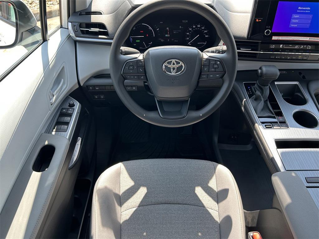 used 2025 Toyota Sienna car, priced at $49,991