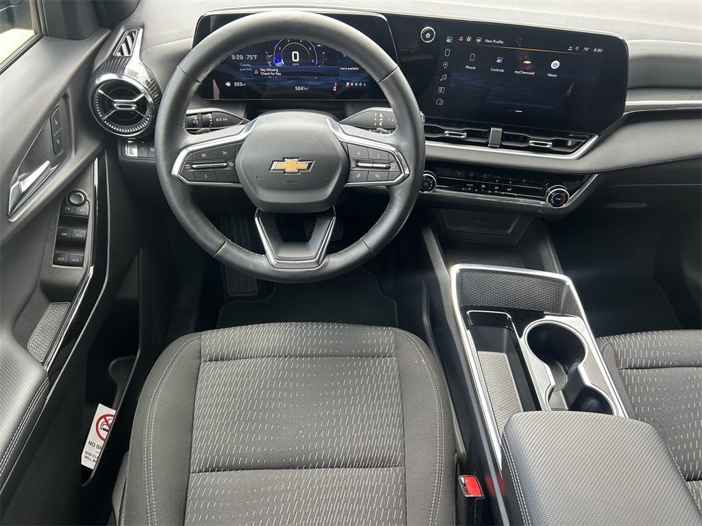 used 2025 Chevrolet Equinox car, priced at $27,004