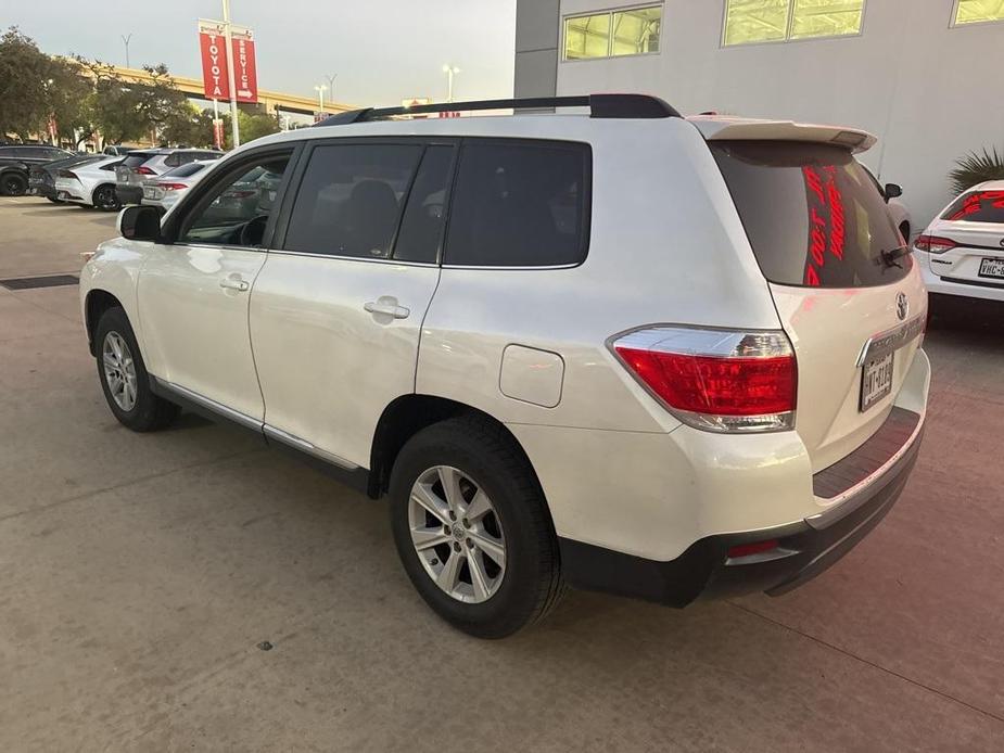 used 2012 Toyota Highlander car, priced at $11,999