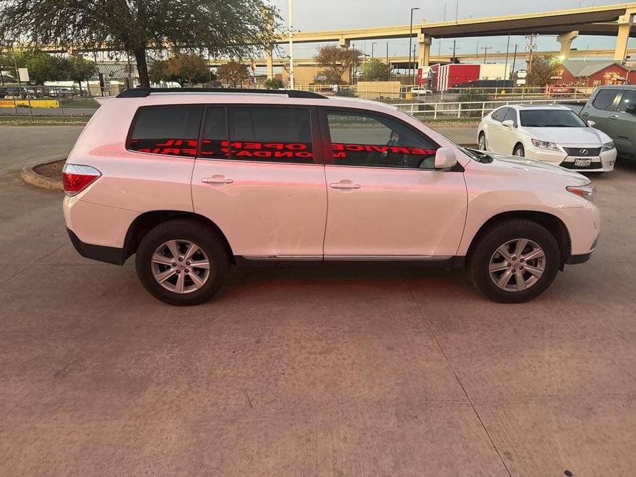 used 2012 Toyota Highlander car, priced at $11,999