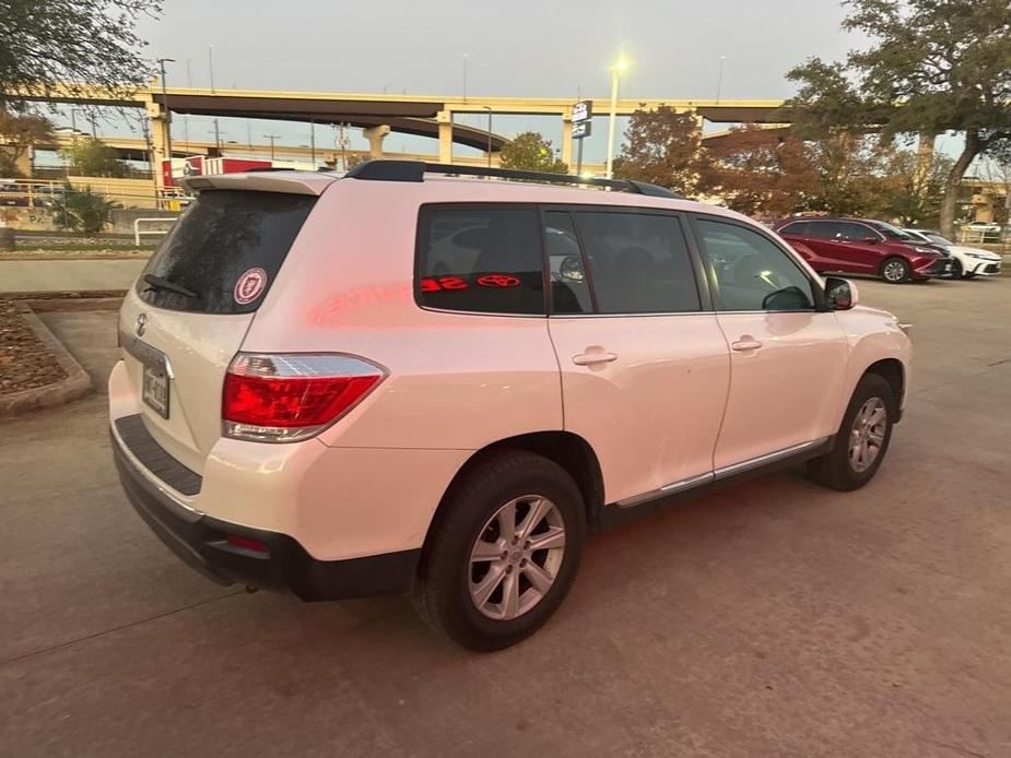 used 2012 Toyota Highlander car, priced at $11,999