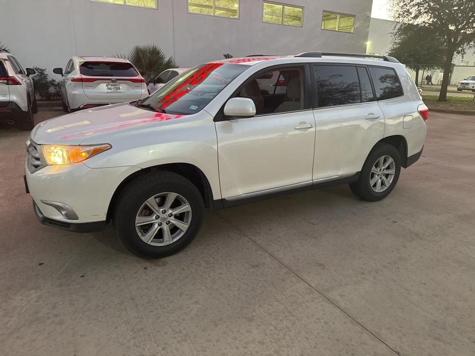 used 2012 Toyota Highlander car, priced at $11,999