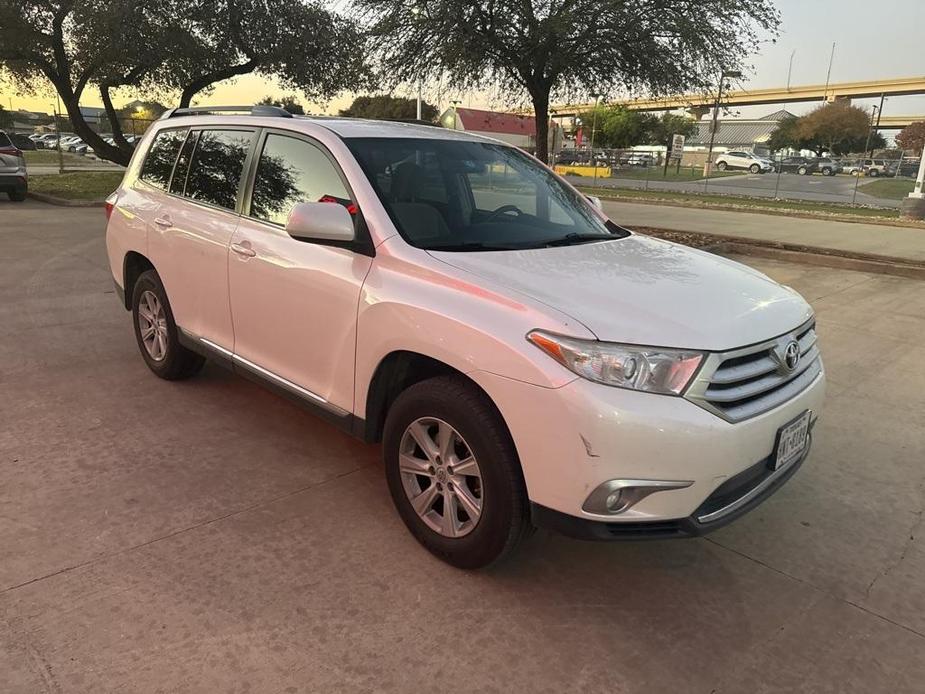 used 2012 Toyota Highlander car, priced at $11,999