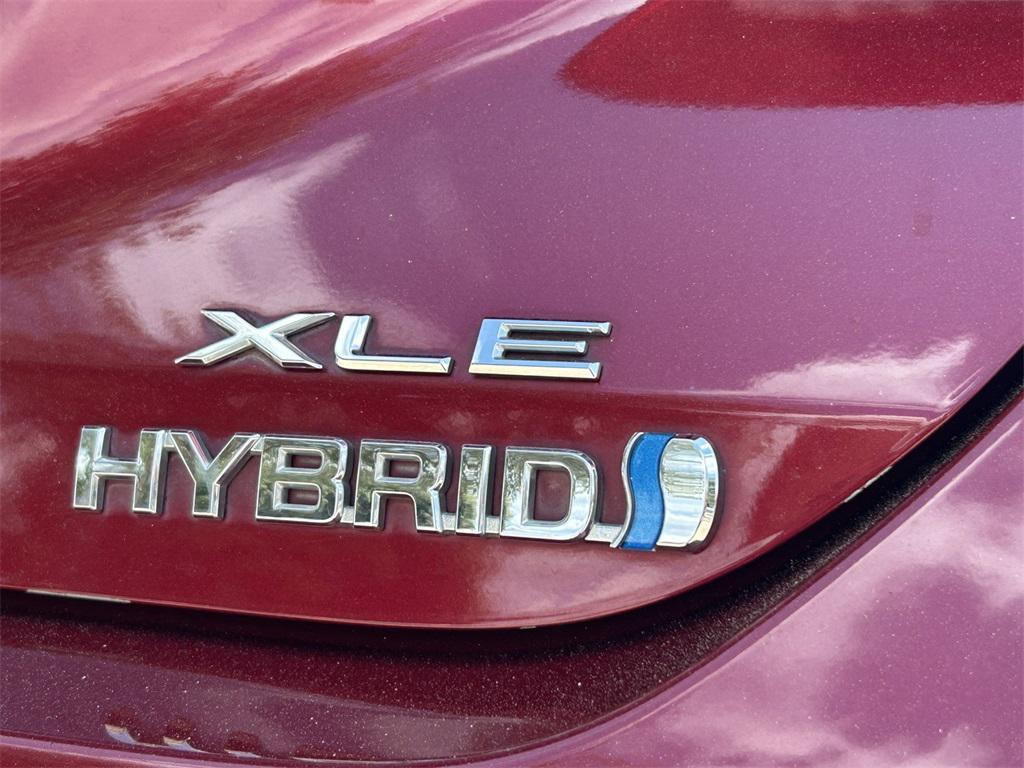 used 2021 Toyota Avalon Hybrid car, priced at $28,121