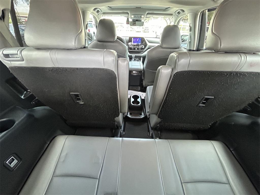 used 2023 Toyota Highlander car, priced at $37,422