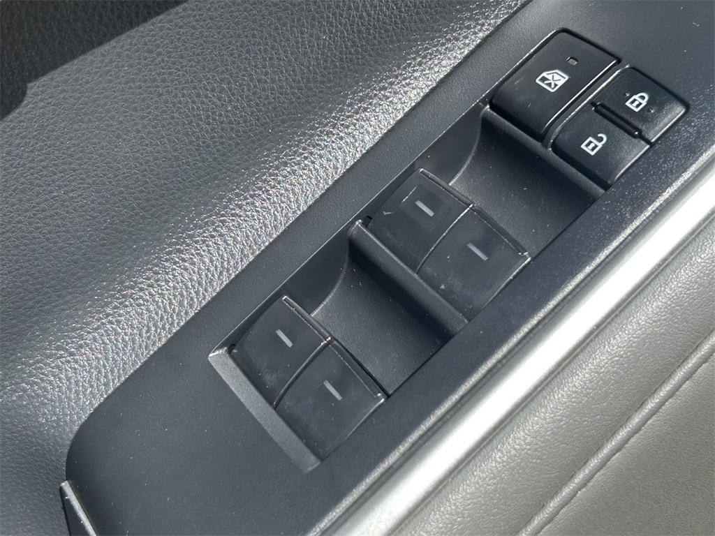 used 2023 Toyota Highlander car, priced at $37,422